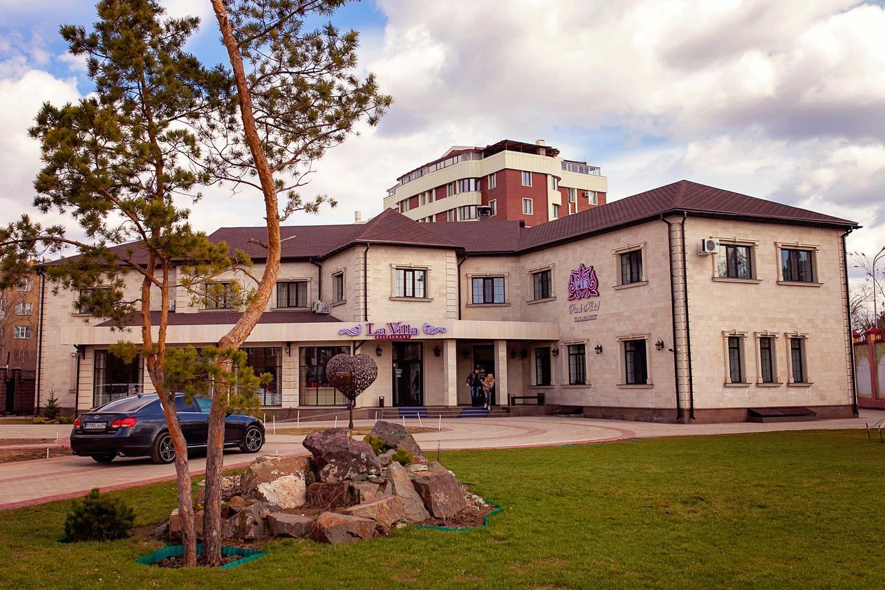 Park Hotel Караганда Екстер'єр фото